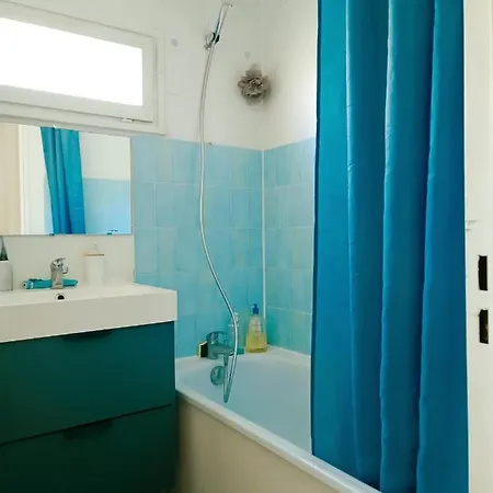 Private In Flat Pantin